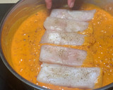 Foto del paso 5 de la receta: Merluza en salsa de jamón