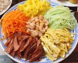 Hình bước làm 1 của món Bún cuốn ăn cùng bánh mỳ nướng bơ hành