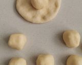 A picture of step 8 of Coffee butter buns.