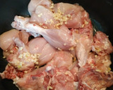 Foto del paso 1 de la receta: Ñoquis con pollo al whisky en salsa de tomate