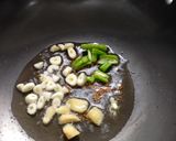 A picture of step 2 of Makhani macaroni.