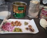 A picture of step 2 of Mohan Thaal (gram flour fudge).