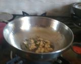 A picture of step 3 of Upma.