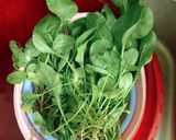 Hình bước làm 1 của món Nui xào rau nấm