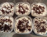 Foto del paso 12 de la receta: Postre frío e individual de chocolate con mermelada casera y chantilly