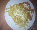 Foto del paso 4 de la receta: Merluza adobada, empanada y frita con papas fritas y alioli