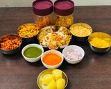 A picture of step 2 of મમરા ભેળ (Mamra bhel).