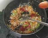 A picture of step 7 of Desi Chinese noodles.