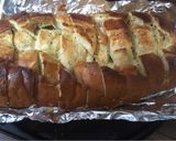 A picture of step 5 of Pull apart garlic cheesy bread.