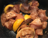 Foto del paso 3 de la receta: Pollo al limón