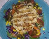 Foto del paso 1 de la receta: Pollo a la plancha en cama de ensalada fresca