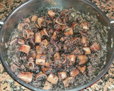 Foto del paso 10 de la receta: Chipirones en su tinta con arroz