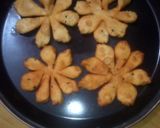 फ्लावर मठरी (flower mathri recipe in Hindi) रेसिपी चरण 4 फोटो