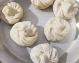 A picture of step 3 of Veg Steamed Momos.