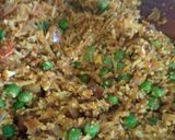 A picture of step 4 of Gobhi Matar Keema.