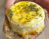 Une image de l'étape 3 de Chèvre rôti aux herbes et au miel.