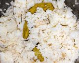 Foto langkah ke 6 dari resep Nasi Masak Daun Jeruk.