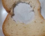 A picture of step 2 of Bread omelette.