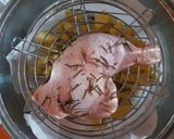 Foto del passaggio 2 della ricetta Coscia e sovraccoscio di pollo e patate con il forno alogeno