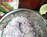 Foto langkah ke 2 dari resep Kue Putu Bambu Ubi Ungu.