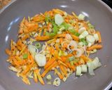 Foto langkah ke 3 dari resep Bihun goreng.