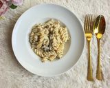 Foto langkah ke 6 dari resep Fusilli Creamy Carbonara.