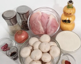 Foto del paso 1 de la receta: Pollo con champiñones a la crema