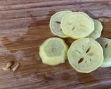 Une image de l'étape 4 de Noix de saint Jacques à l'ail, tomate et citron confit.