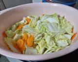 Hình bước làm 1 của món Kim Chi Cải Thảo kiểu VN (Cải thảo ngâm chua ngọt ăn liền)