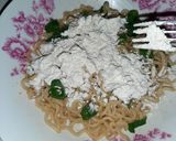Foto langkah ke 3 dari resep Telur Dikurung Mie.