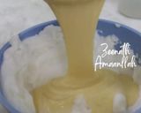 A picture of step 2 of Souffle Pancakes.