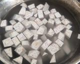 Gambar langkah 1 resipi Kuih Talam Berlauk Dengan Ubi Keladi.