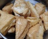 Foto langkah ke 1 dari resep Cumi Tahu Kuah Santan.