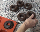 Foto del paso 4 de la receta: 🍩DONUTS DE CALABAZA Y CHOCOLATE 🎃🍫 SIN AZÚCAR Y SIN GLUTEN