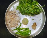 A picture of step 1 of Spicy Green chutney.