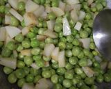 A picture of step 5 of Spicy Green Pea Ghugni.