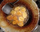 Foto langkah ke 4 dari resep Cekodok Pisang Malaysia 🇲🇾.