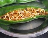 Teekhe Lehsuni Noodles Se Bhare Mirch Ke Pakode रेसिपी चरण 9 फोटो