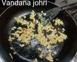 A picture of step 1 of वेजिटेबल्स इन शेज़वान सॉस.