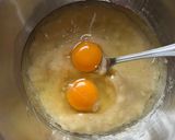 A picture of step 1 of Banana-chocolate protein muffins.