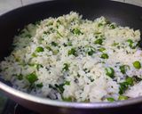 A picture of step 3 of Green Peas Jeera Rice.