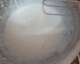 A picture of step 1 of Jello creamy shake.