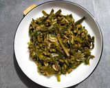 Foto langkah ke 5 dari resep Oseng Genjer (Masakan Khas Betawi).