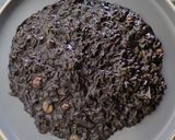 รูปขั้นตอนการทำที่ 5 ของ ริซอตโต้หมึกดำ Squid ink resotto