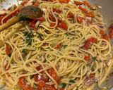 Foto del passaggio 4 della ricetta Spaghetti in padella 30 sgombro peperone limone