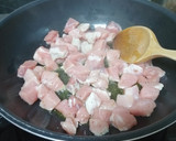 Foto del paso 1 de la receta: Lomo de cerdo con salsa de champiñones y queso