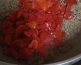 A picture of step 4 of Qeema macroni.