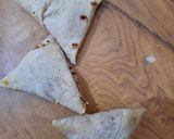 A picture of step 4 of Leftover Roti Samosa.