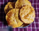 A picture of step 3 of Masala Jira puri.