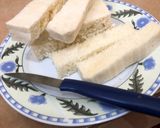 Foto langkah ke 4 dari resep Crouton Roti Tawar Spesial untuk Cocolan.